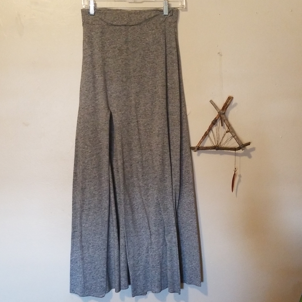 High waist grey skirt